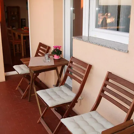 Apartment Margerita & *