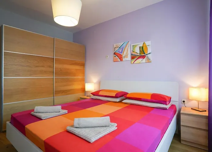 Margerita & 아파트 로비니