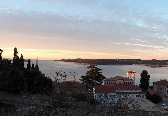 아파트 Margerita & 로비니